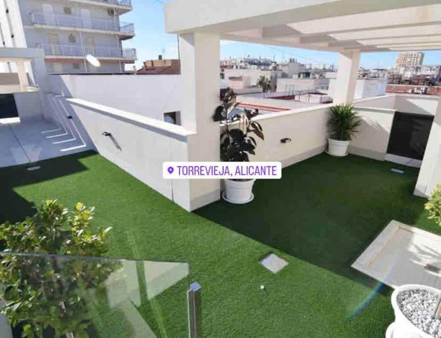 Casa Nola Appartement Torrevieja Buitenkant foto